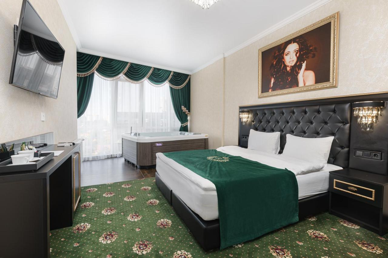 Apartment D'monica